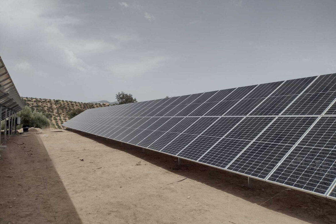 INSTALACIÓN FOTOVOLTAICA DESARROLLADA EN ALBOLOTE