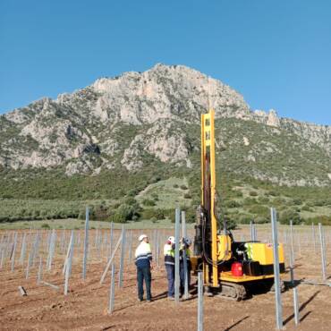 Realizando-instalacion-estructura-sunsupport